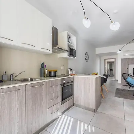 Comfy Area By Buena Vista *