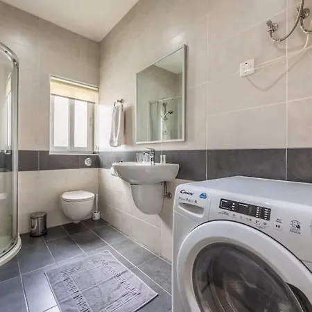 Comfy Area By Buena Vista *